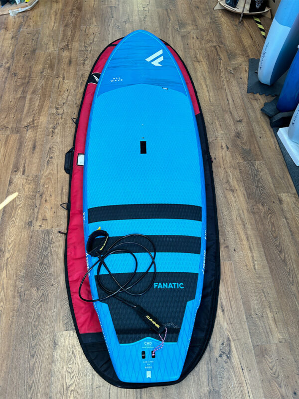 Second Hand Fanatic AllWave 8'11 x 32" (With bag and leash)