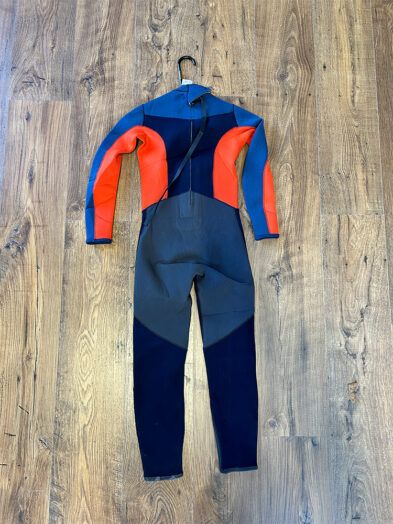 Second hand TriBoard youth size 12